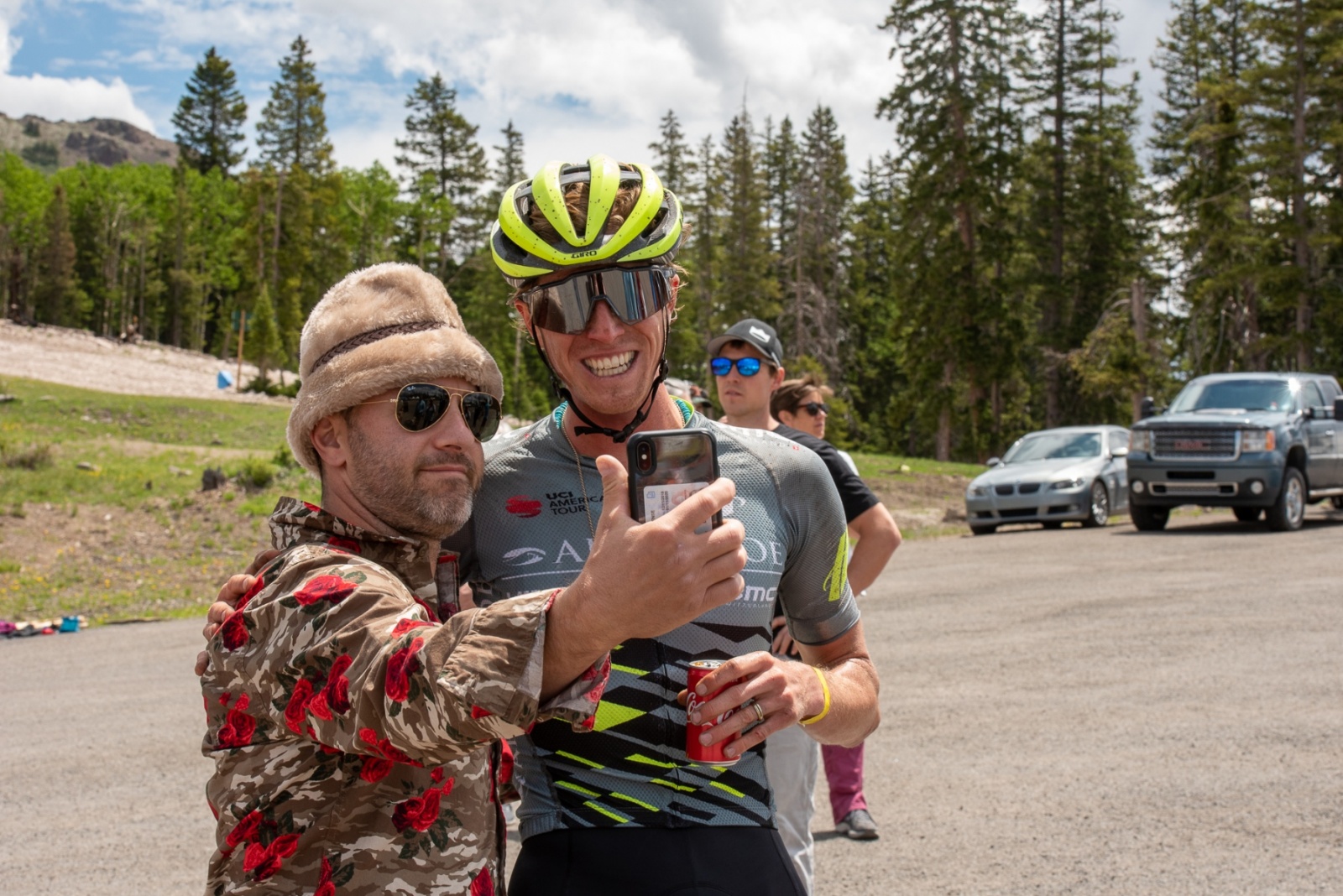 Race announcer Ali Goulet grabs a selfie with 6th place finisher TJ Eisenhart after the finish. Photo: Steven L. Sheffield.